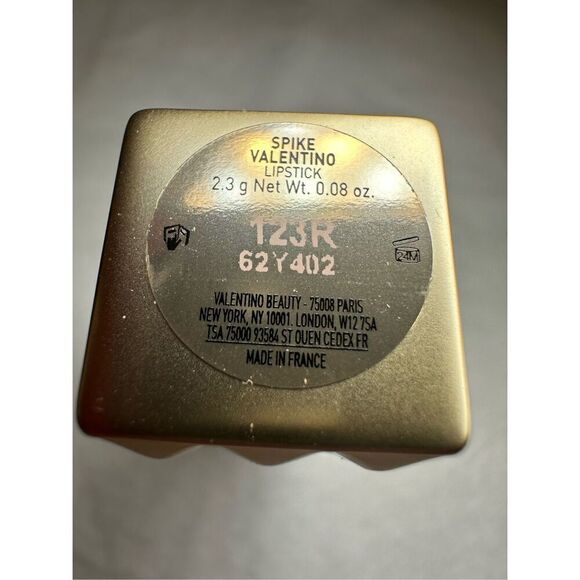 Valentino Spike Valentino Buttery Matte Lipstick Color: 123R - Spike A Pose - ma - Picture 4 of 4